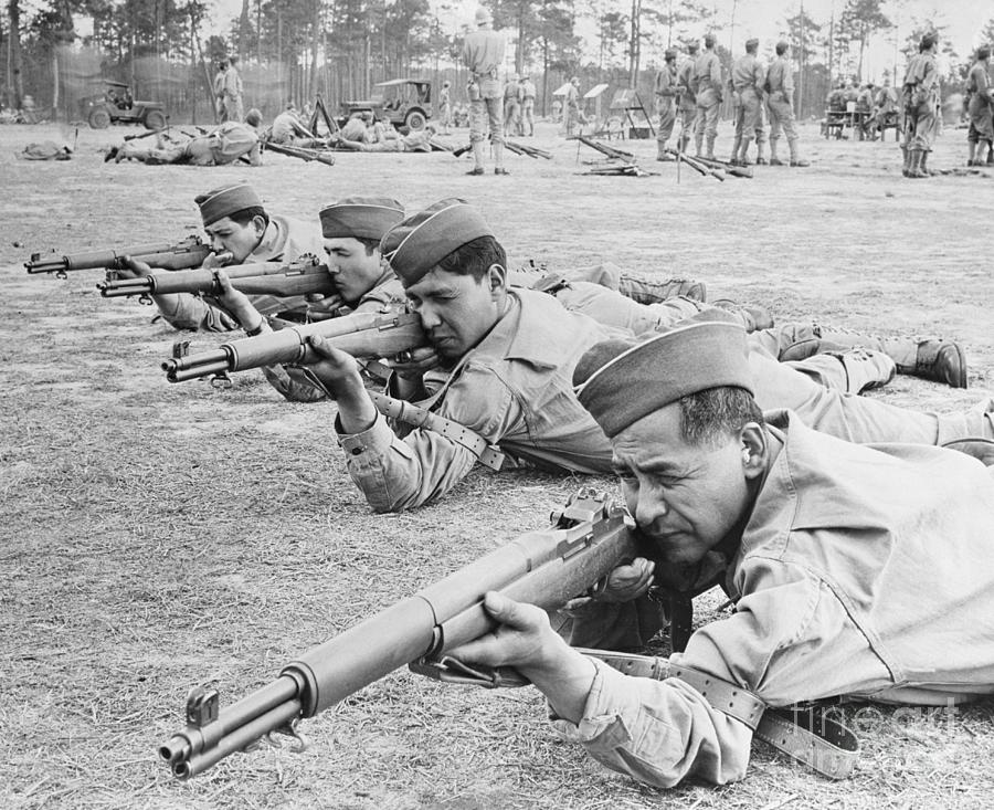 Army Soldiers Aiming Rifles Photograph by Bettmann