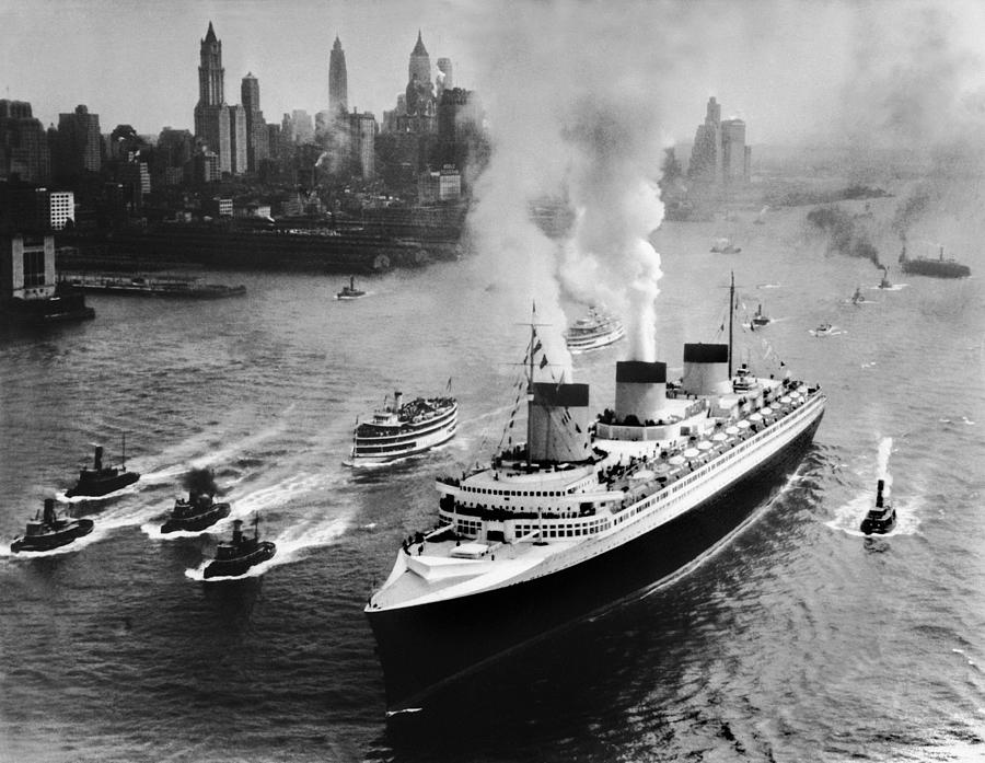Arrival Of The Normandie In New York Photograph by Keystone-france