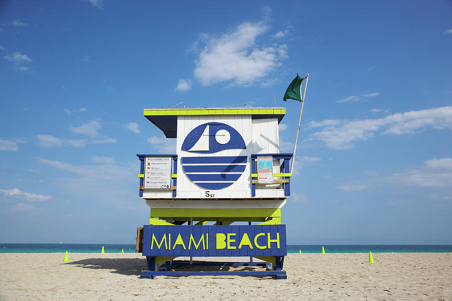 Art Deco Lifeguard Tower On Miami Photograph by Jupiterimages