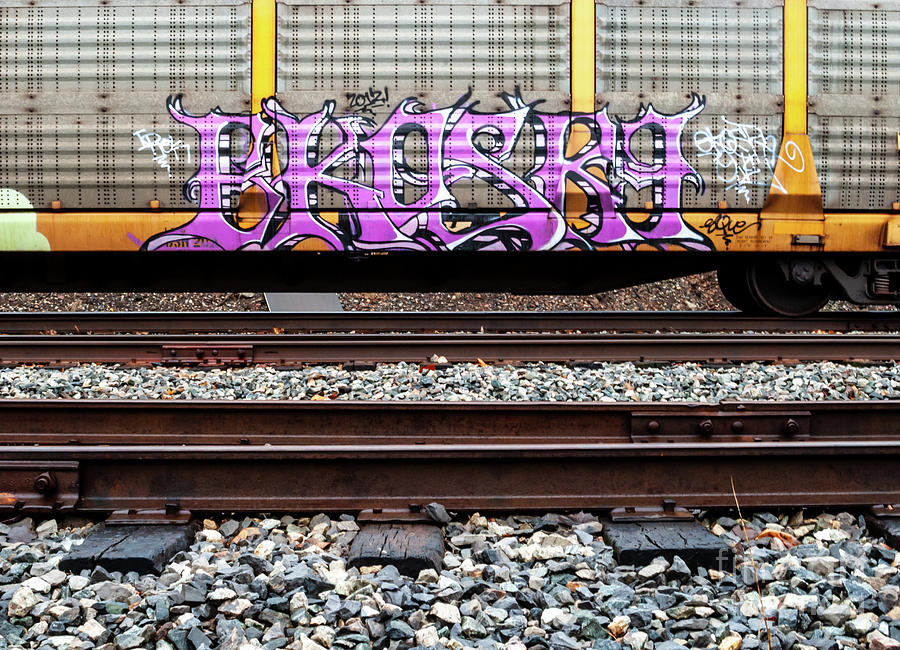 Art is Everywhere by Len Tauro Art is Everywhere by Len Tauro