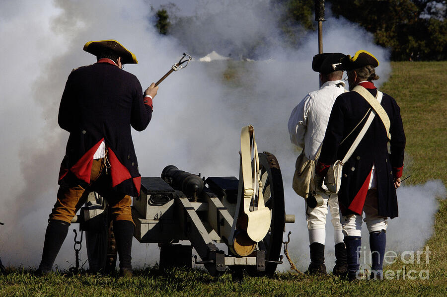 Artillery Demonstration, Revolutionary War Reenactment At Yorktown ...