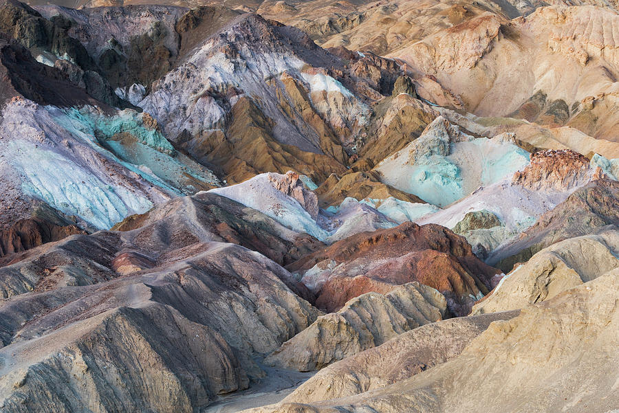 Artists Pallet In Death Valley Photograph by Jeff Foott
