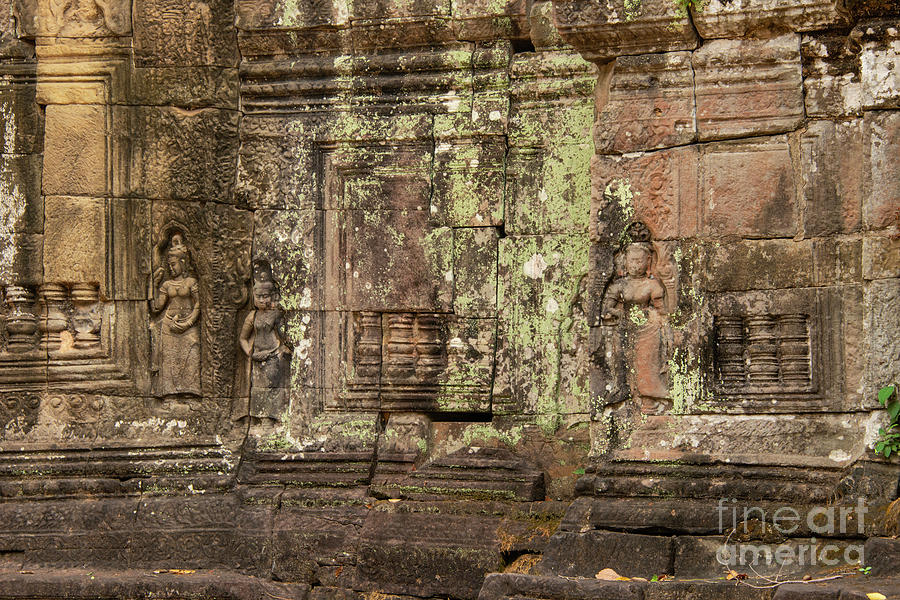 Aspara at Preah Khan Temple Gate Photograph by Bob Phillips