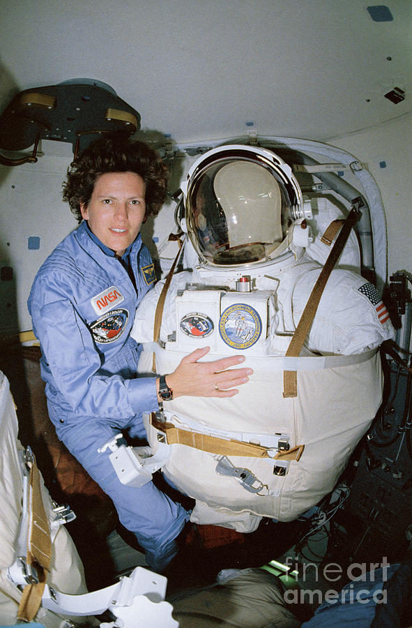 Emu Photograph - Astronaut Kathryn Sullivan With Emu Spacesuit by Nasa/science Photo Library