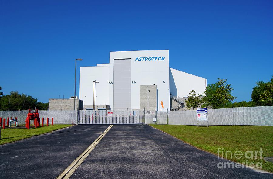Astrotech Spacecraft Processing Building Photograph by Mark Williamson/science Photo Library