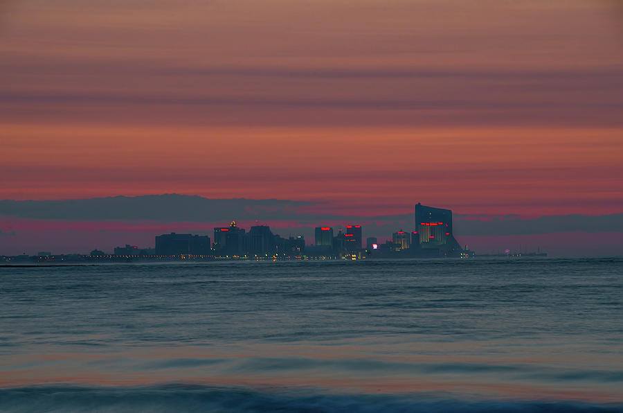Atlantic City Before Dawn Photograph by Bill Cannon