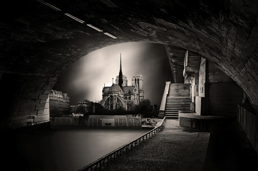 Paris Photograph - Au Milieu , Coule La Seine ! by Pierre Bacus