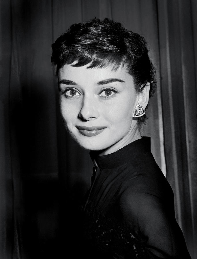 Audrey Hepburn Classic Smile Photograph by Globe Photos - Fine Art America