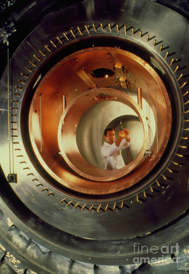 Auriga Gravity Wave Detector Photograph by Tommaso Guicciardini/science Photo Library