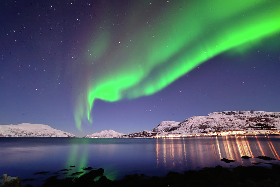 Aurora In Skulsfjord Photograph by John Hemmingsen