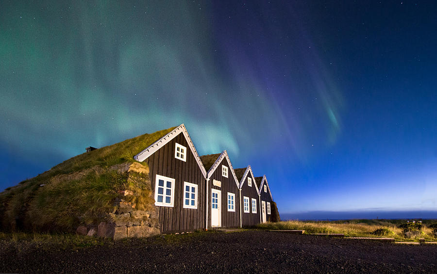 Aurora Over Old House Photograph by Ingólfur Bjargmundsson