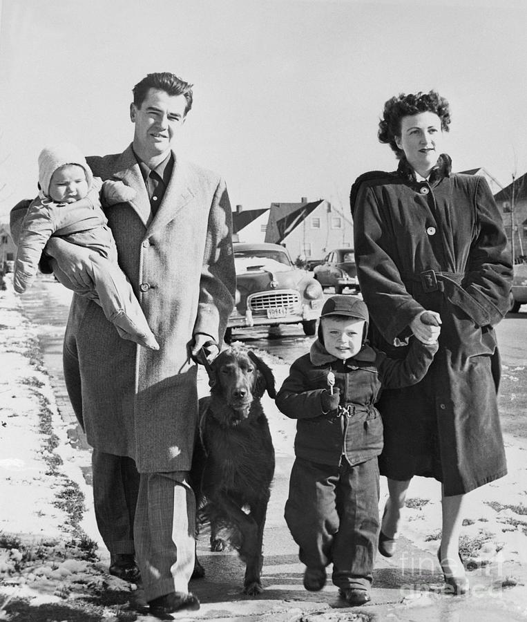 Average American Family By Bettmann