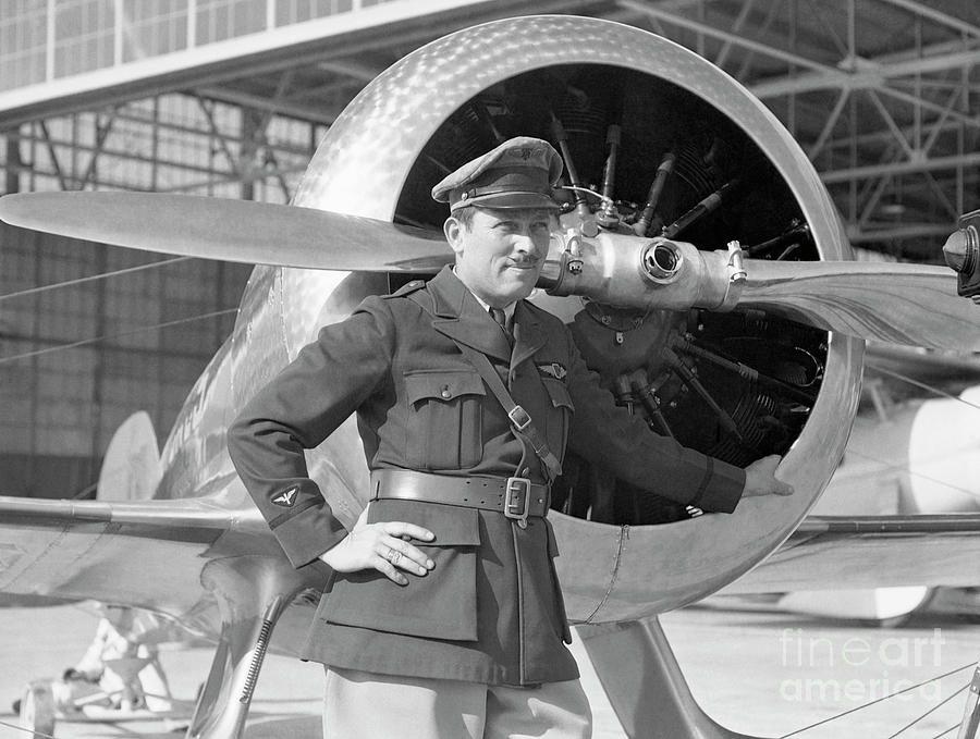 Aviator Roscoe Turner Posing Photograph by Bettmann