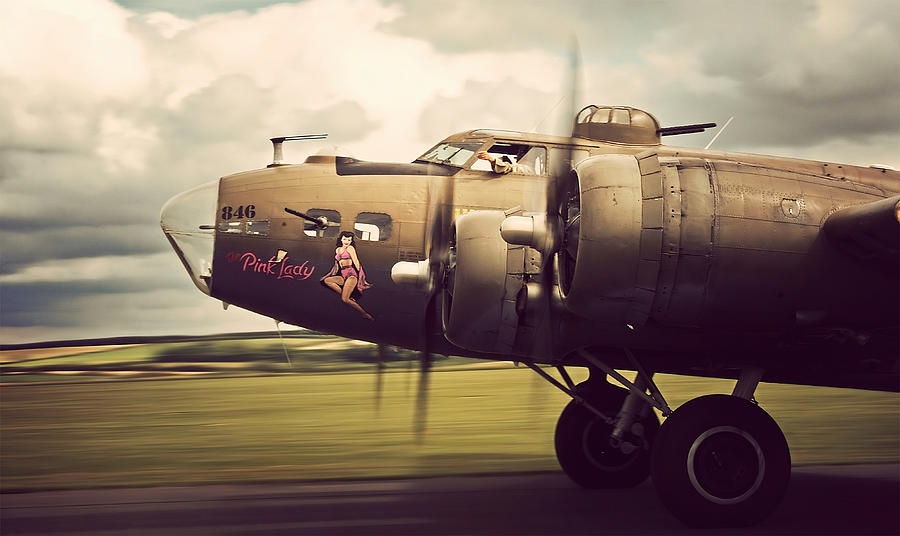 B 17g Flying Fortress Bomber Photograph By David Bracher