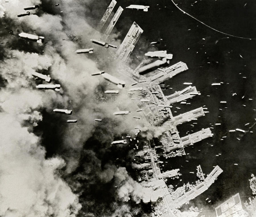 B-29s Bombing Kobe Photograph by Underwood Archives