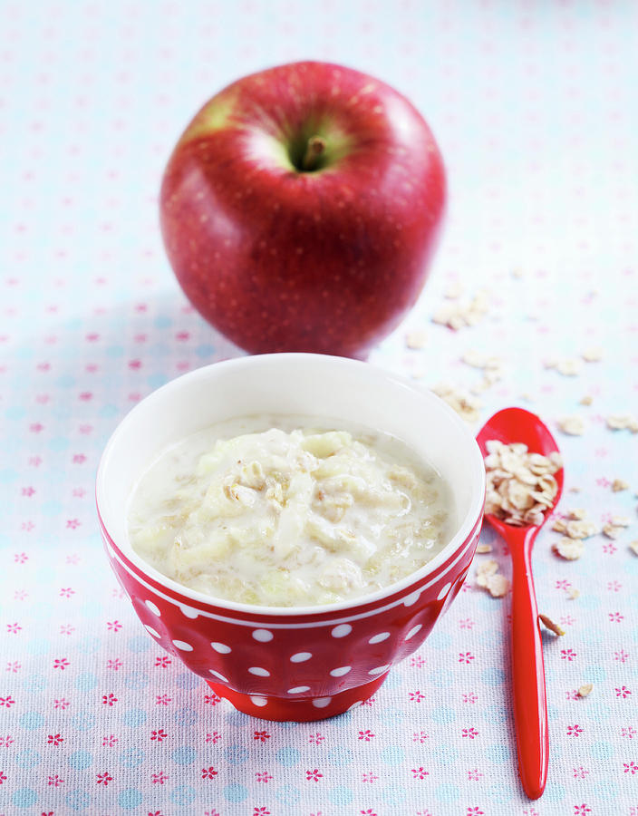 Baby Food Made With Oats And Apple Photograph by Teubner Foodfoto