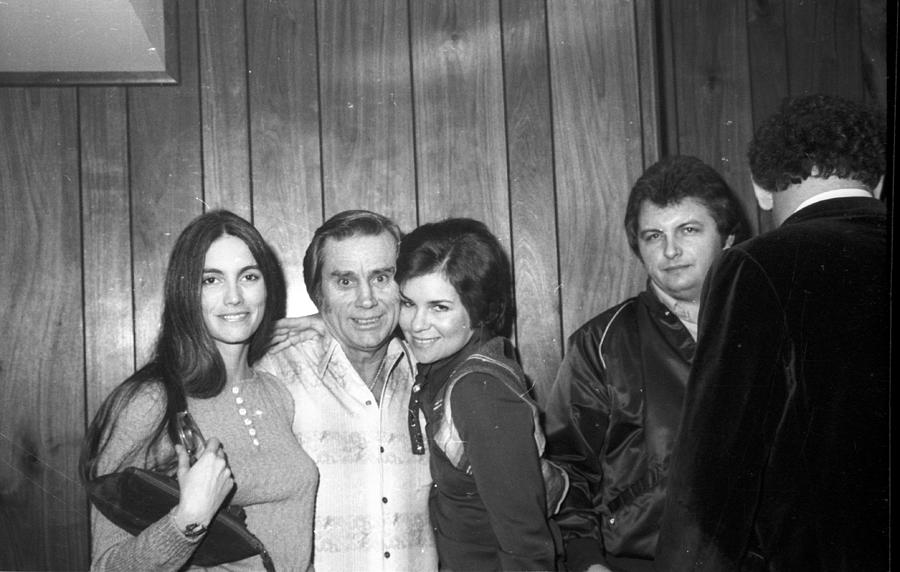 Emmylou Harris Photograph - Backstage With Country Stars by Michael Ochs Archives