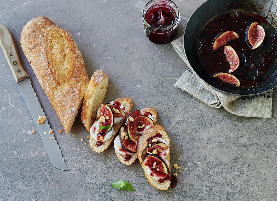 Baguette Topped With Figs, Goats Cheese And Balsamic Cream Photograph by Stefan Schulte-ladbeck