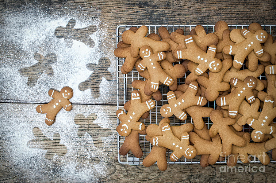 Cookie Photograph - Baked Gingerbread Men Biscuits by Tim Gainey