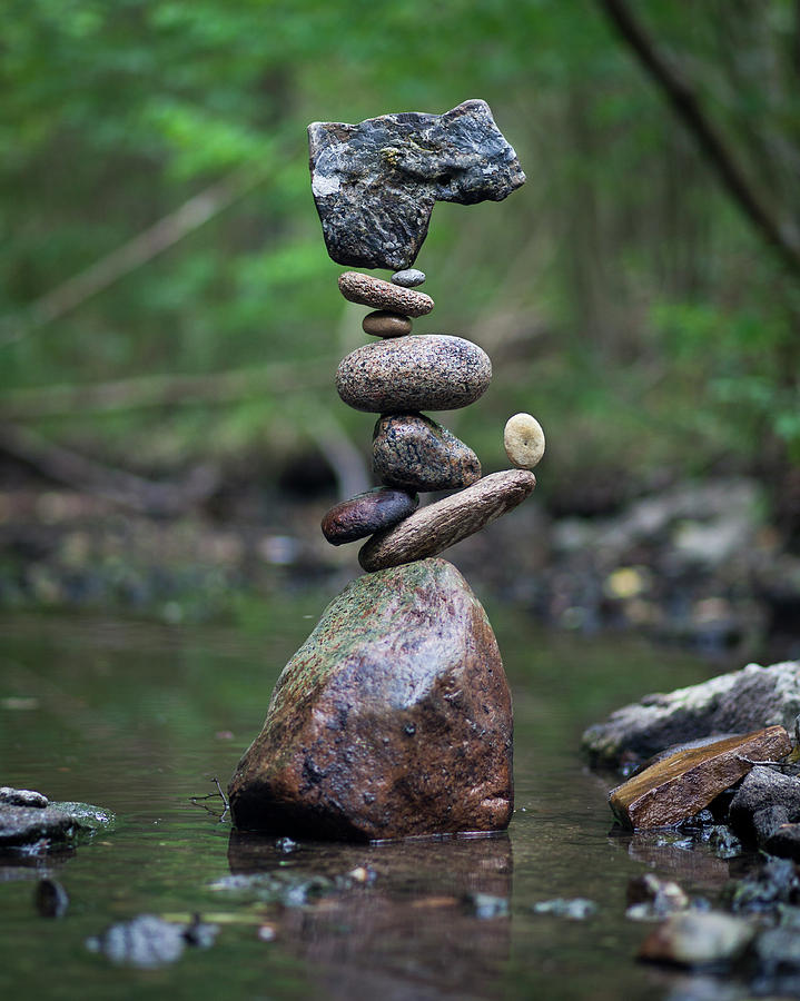 Balancing art #18 Sculpture by Pontus Jansson