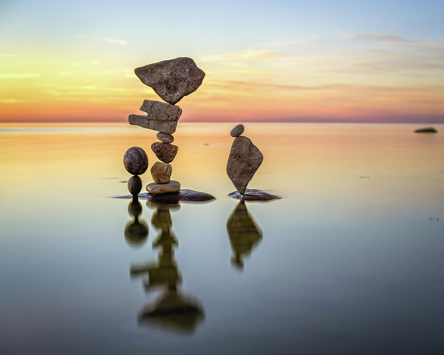 Balancing art #26 by Pontus Jansson Balancing art #26 by Pontus Jansson