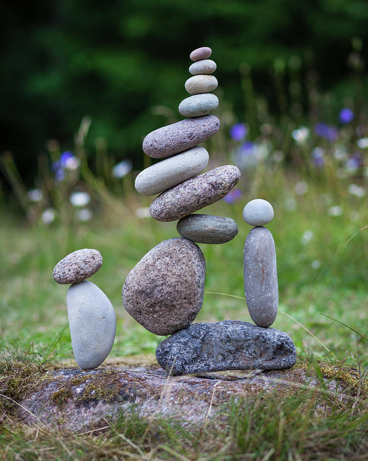 Balancing art #44 Sculpture by Pontus Jansson