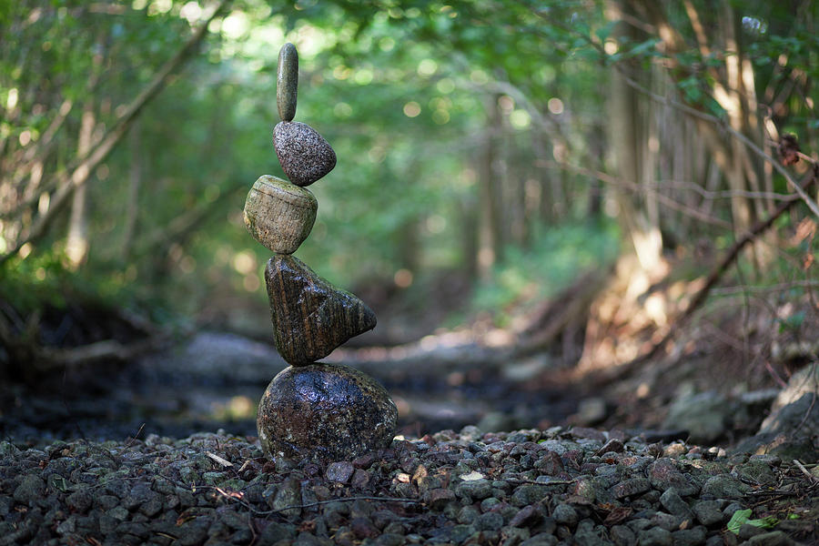 Balancing art #84 Sculpture by Pontus Jansson