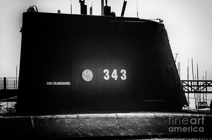 Balao Class Submarine - Uss Clamagore Photograph