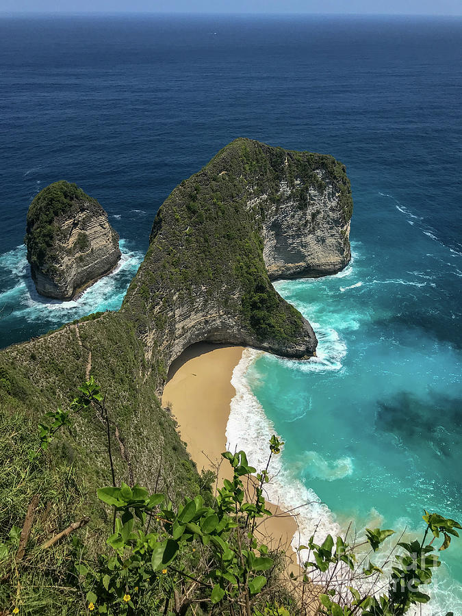 Nature Photograph - Bali - Nusa Penida - Kelingking Beach by Fototrav Print