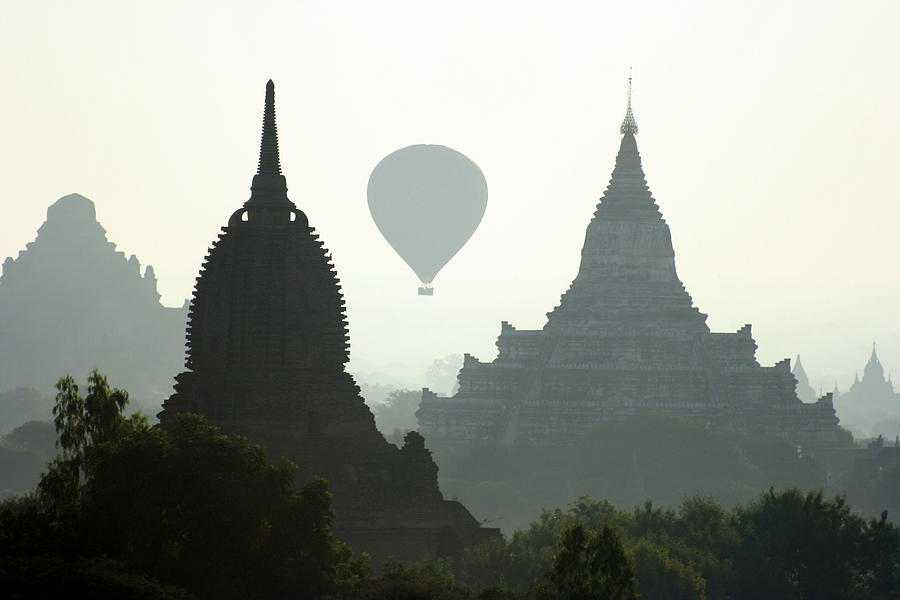 Balloon Over Bagan, Burma Photograph by Joe & Clair Carnegie / Libyan Soup