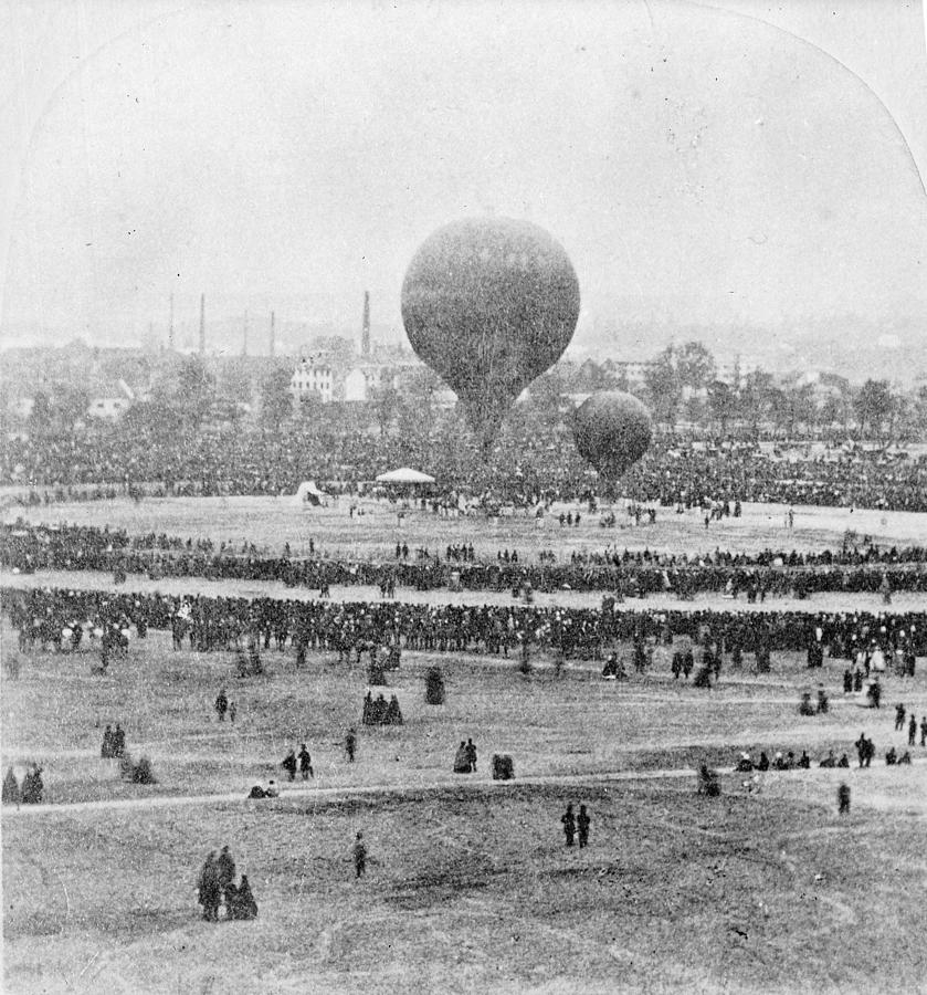 Balloon Rides Photograph by Hulton Archive