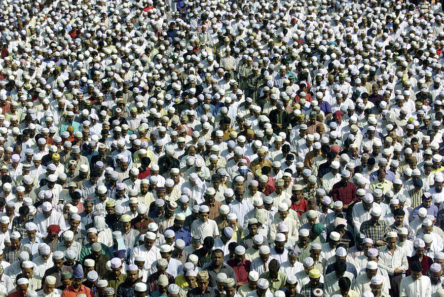 Bangladesh Muslims Attend Friday Rayer Photograph by Rafiquar Rahman ...