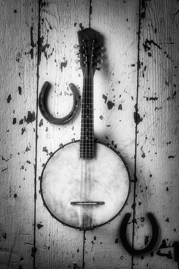 Banjo And Horseshoes Black And White Photograph by Garry Gay