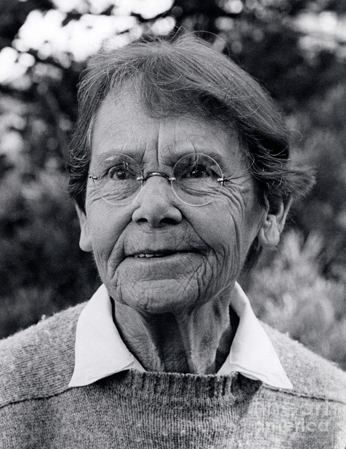 Barbara Mcclintock Photograph by National Library Of Medicine/science ...