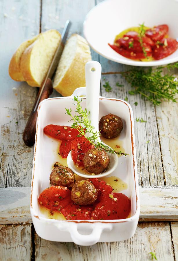 Bari Meatballs With Oven Bakes Tomatoes Photograph by Teubner Foodfoto