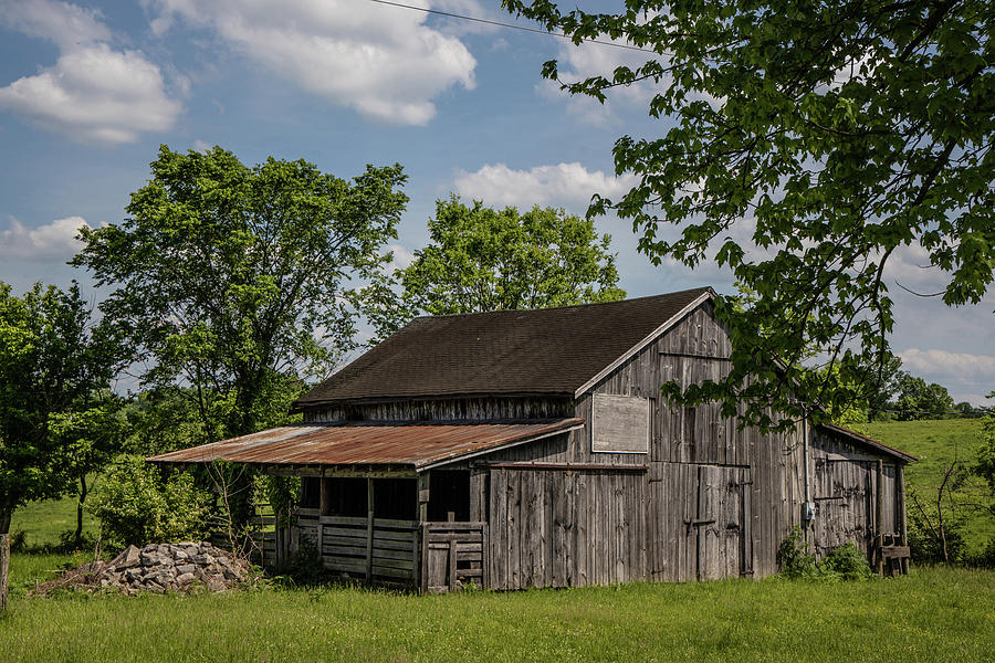 Barn in Kentucky  Photograph by John McGraw