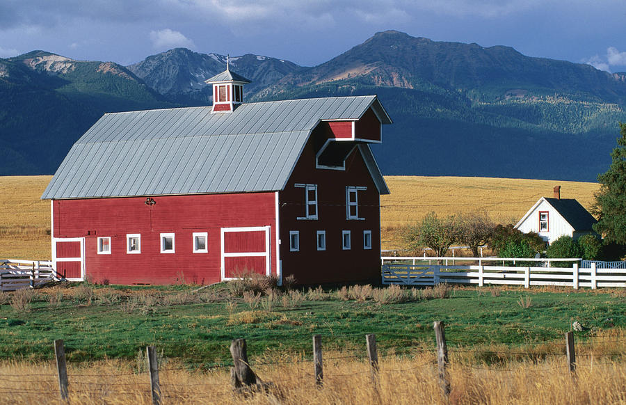 Barn With Mountains In Background Photograph by John Elk Iii