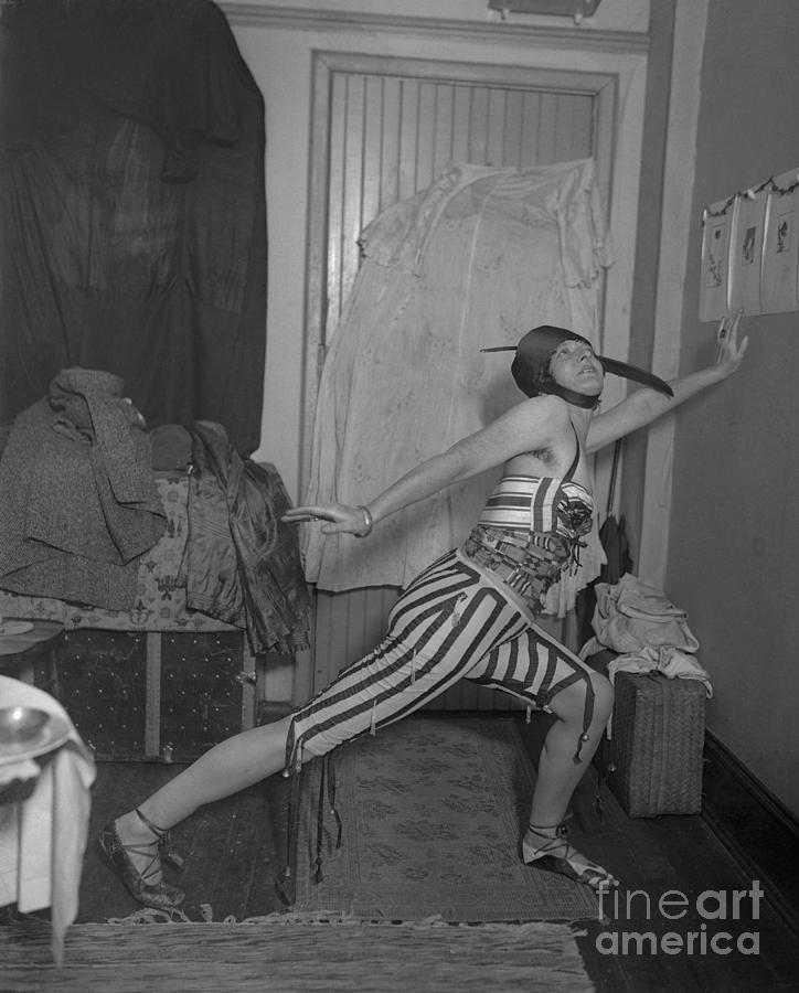 Baroness Von Freytagloringhoven by Bettmann