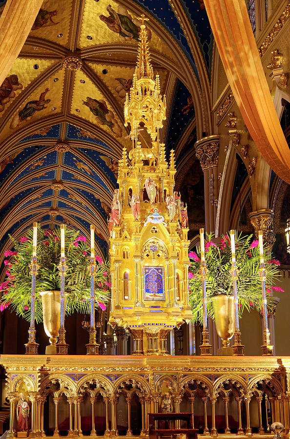 Basilica of the Sacred Heart Altar Photograph by Sally Weigand