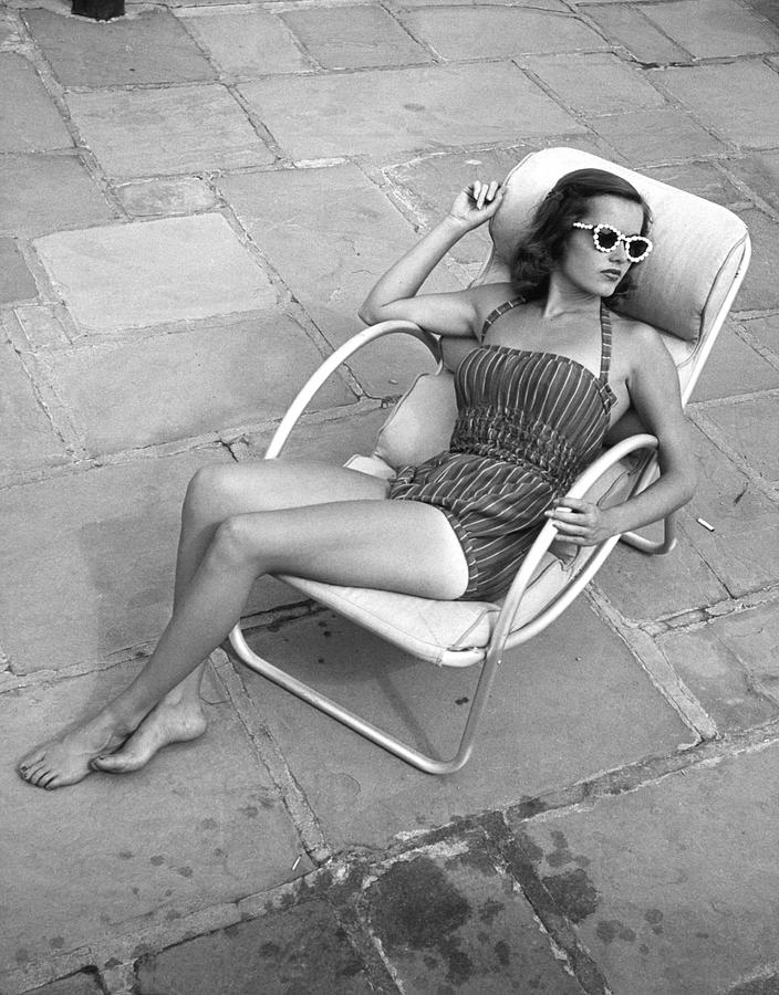 Black And White Photograph - Bathing Suits by Nina Leen