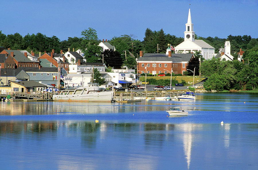 Bay At Damariscotta, Maine Digital Art by Heeb Photos