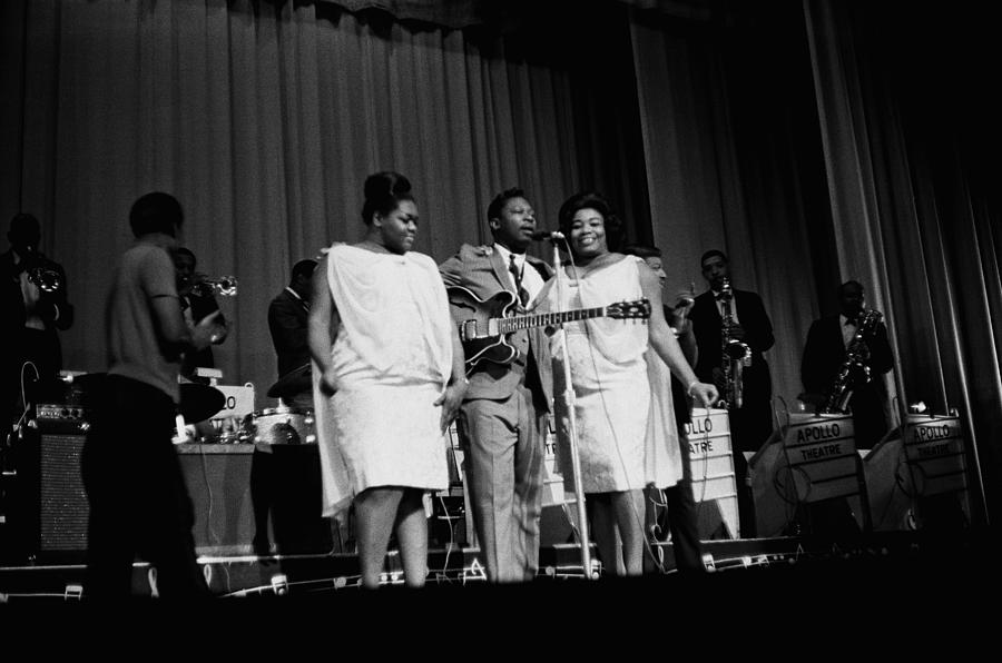 Music Photograph - B.b. King At The Apollo by Michael Ochs Archives