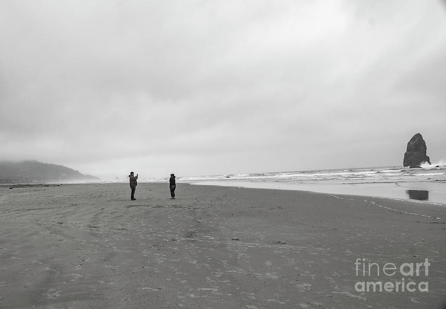 Black And White Photograph - Beach walkers by David Bearden