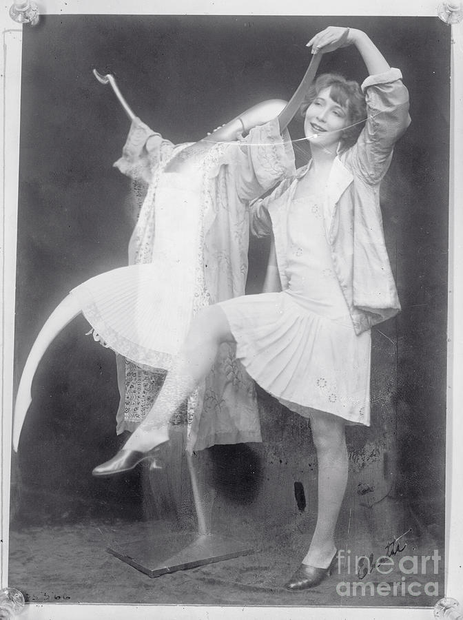 Beatrice Garga Dancing Photograph by Bettmann