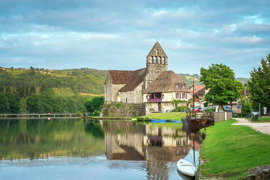 Beaulieu-sur-dordogne, Limousin, France Photograph by Cavan Images - Pixels