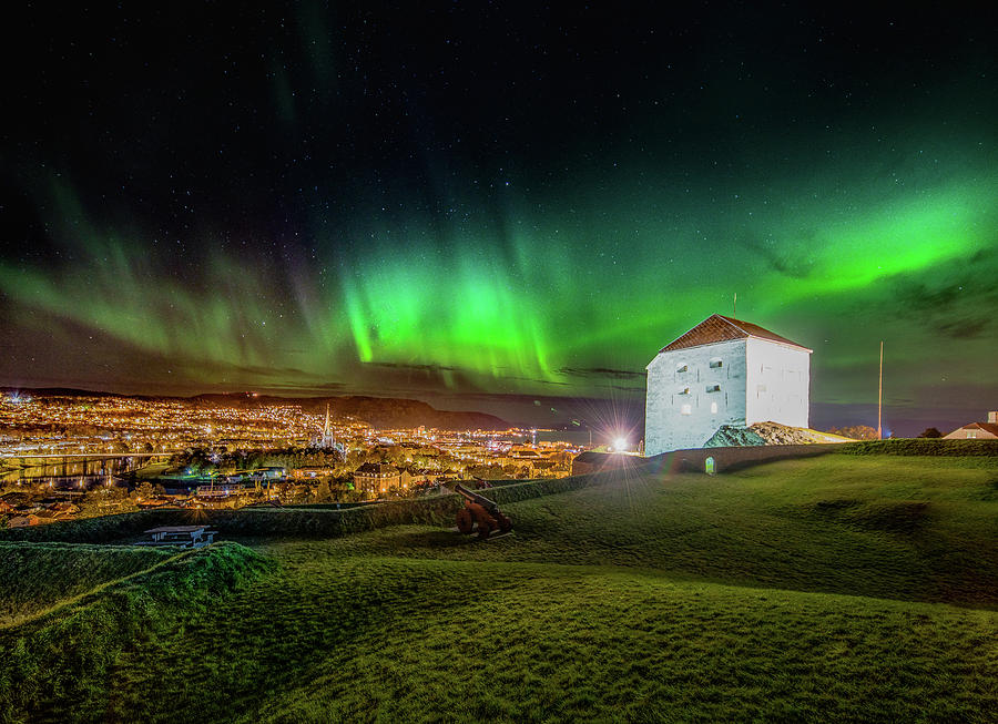 Beautiful Aurora Over Festningen in Trondheim by Aziz Nasuti Beautiful Aurora Over Festningen in Trondheim by Aziz Nasuti