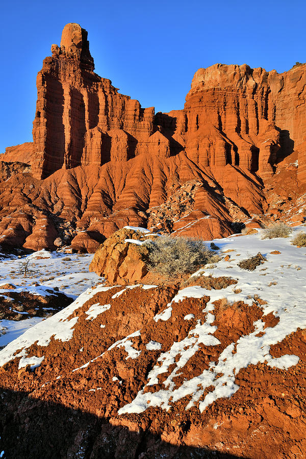 Beautiful Chimney Rock in Capitol Reef NP Photograph by Ray Mathis