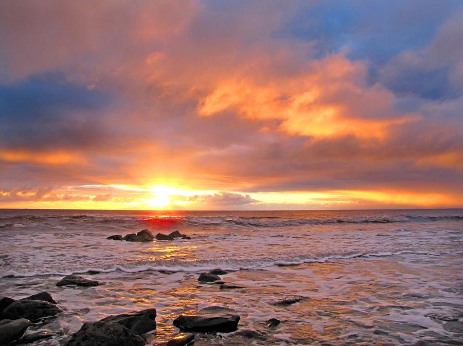 Beautiful Sunrise At Beach Photograph by Paul Downing