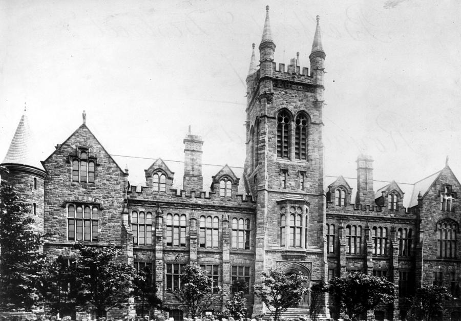 Belfast Academy Photograph by Hulton Archive