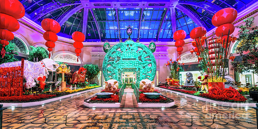 Bellagio Conservatory Woos Asian Customers